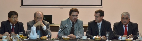 Corti en la Asociación Empresaria de Rosario.