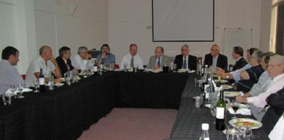 Jorge Henn visitó la Asociación Empresaria de Rosario.