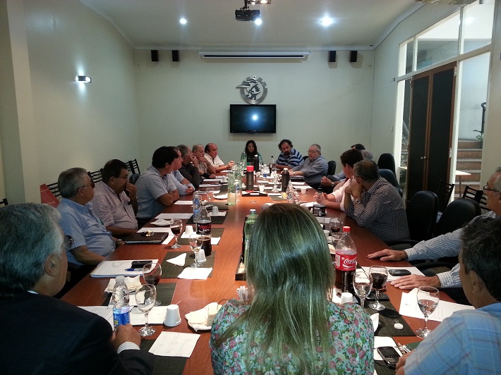 Verónica Irizar y Ricardo Diab analizaron el Presupuesto 2014.