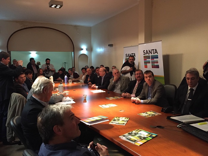 Se presentó en Rosario un informe sobre el impacto de las importaciones de alimentos en las producciones regionales