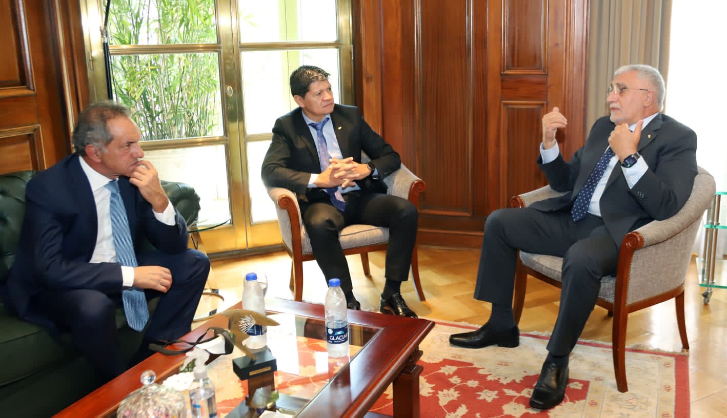 Ricardo Diab se reunió con el embajador argentino en Brasil, Daniel Scioli, en CAME.