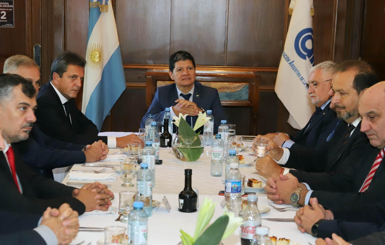 Ricardo Diab con Alfredo González y Sergio Massa.