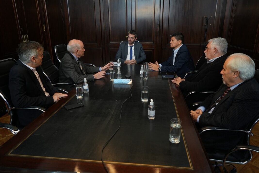 Reunión de AER para solicitar la extensión de Ahora 12