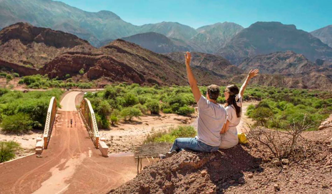 Semana Santa 2023: viajaron más de 2,6 millones de turistas por el país y gastaron $95.957 millones